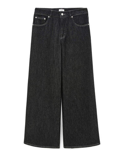 Jean femme en denim coton de couleur gris foncé, coupe large et droite, offrant un style confortable et adaptable à toutes les morphologies.