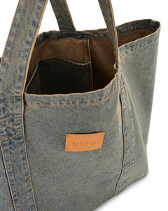 Sac en denim bleu délavé de qualité Labdip avec anses solides, coutures renforcées et intérieur spacieux, idéal pour un usage quotidien.