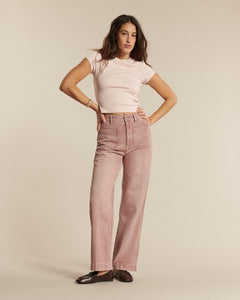 Jean pour femme en denim teint quartz, coupe droite et taille haute, tissu 100 % coton assurant confort et adaptation à toutes les morphologies.