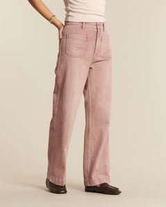 Jean femme en denim 100 % coton teint quartz, coupe droite et ample avec deux poches plaquées à l'avant, idéal pour un style décontracté et confortable.