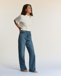 Jeans SULLY LONG DENIM IN 30 MID BLUE Labdip
porté par le mannequin de face