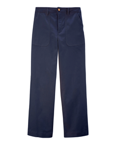 Pantalon femme en coton marine avec coupe droite et grande poche avant, tissu stretch pour un confort optimal et une silhouette ajustée qui s’adapte à toutes les morphologies.