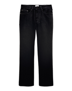 Jean droit pour femme en denim noir charbon, coupe ajustée avec une matière 100 % coton qui s’adapte à toutes les morphologies.