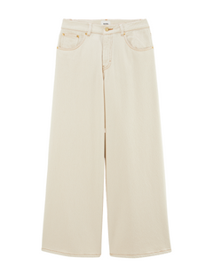 Jean pour femme en denim écru 100 % coton, coupe large et droite offrant un confort optimal et une adaptation parfaite à toutes les morphologies.